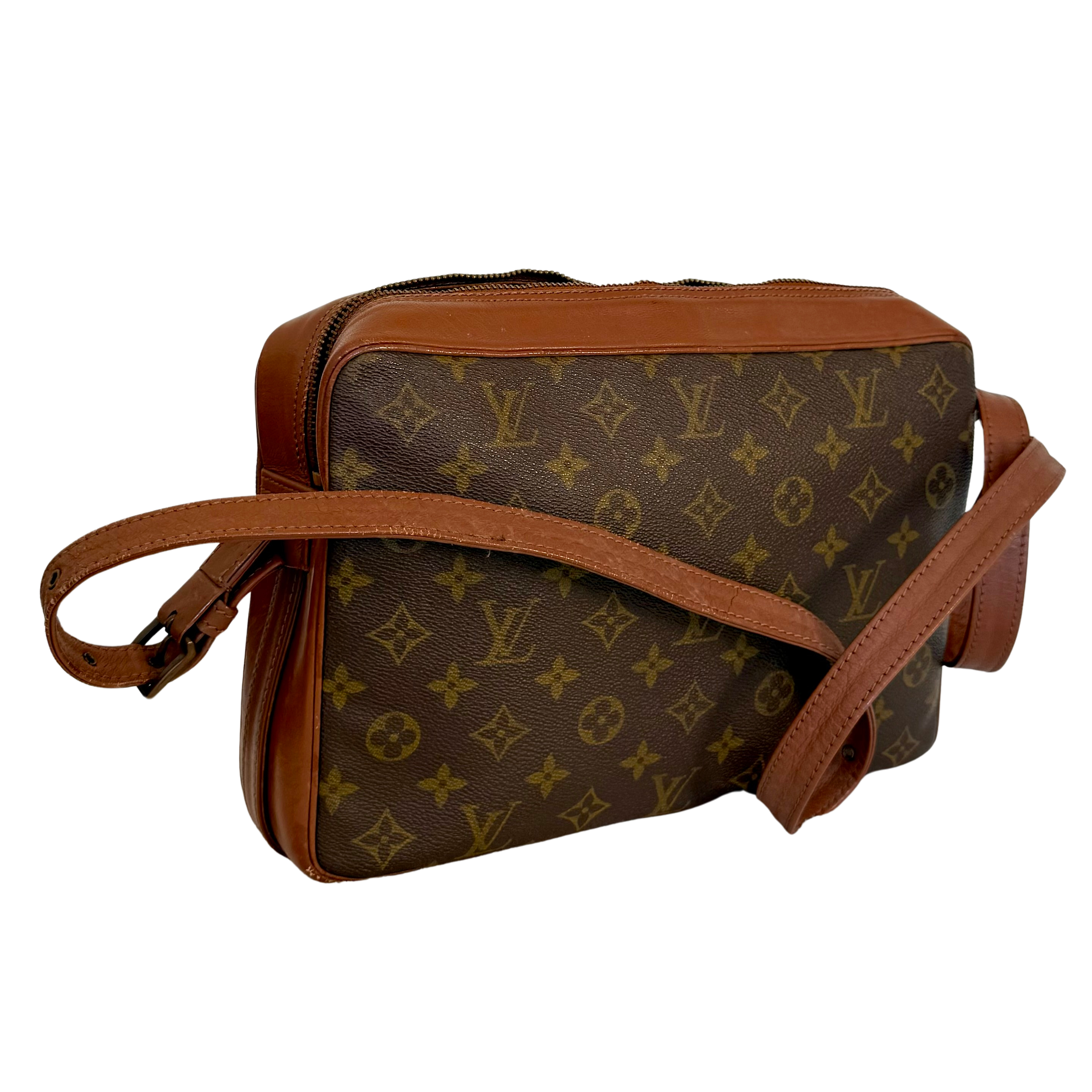 LOUIS VUITTON Monogram Canvas Sac Gibecière GM